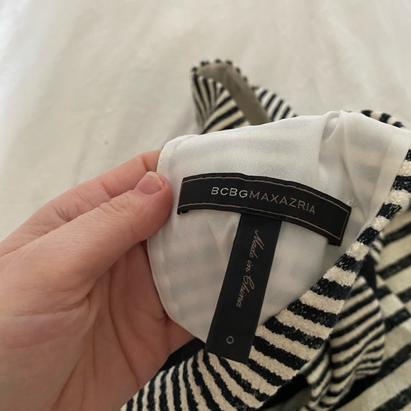 BCBG MaxAzria Peplum Mini dress new xs - Picture 4 of 4